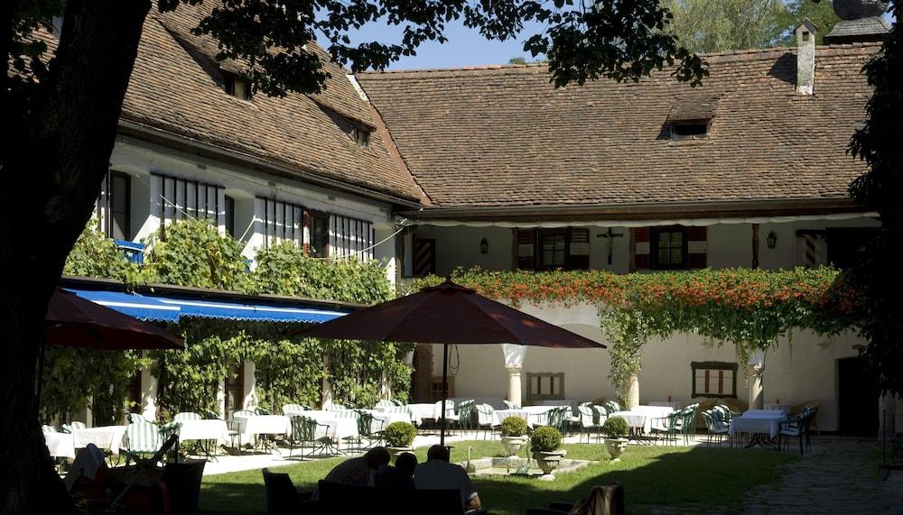 فندق هوتل شلوس ليونستين Pörtschach am Wörthersee المظهر الخارجي الصورة
